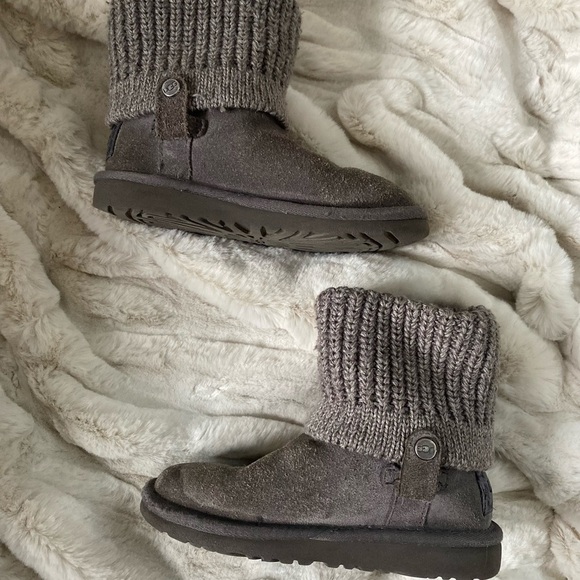 UGG Classic Gray Knit Toddler/Kids Winter Boots Size 12 - Picture 6 of 8